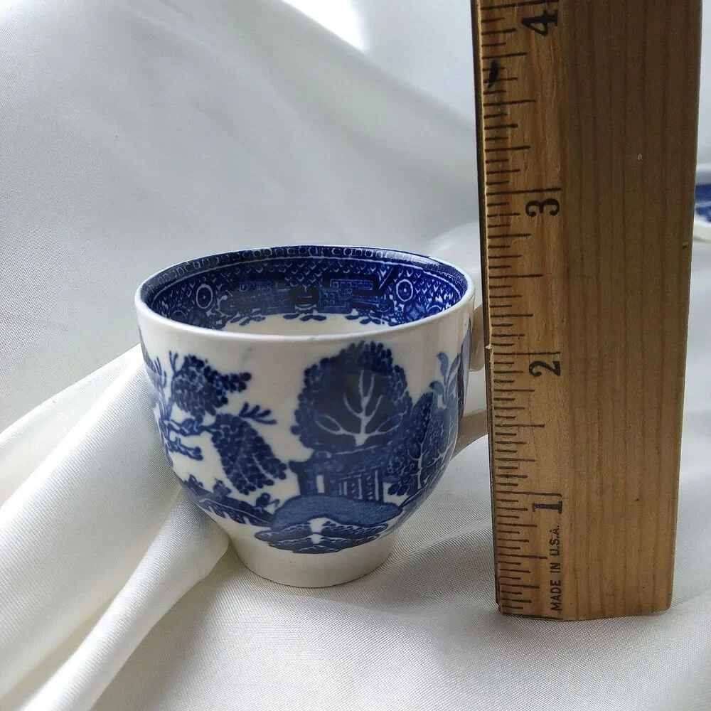 WOOD & SONS ENGLAND BLUE WILLOW TEACUP & SAUCER SET OF 8